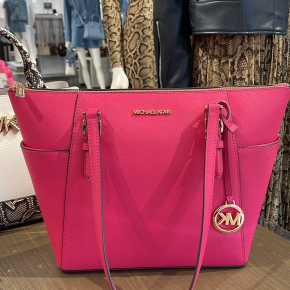 MICHAEL KORS
Jet Set Large Crossgrain Leather Top-Zip Charlotte Tote Bag
NWT - Picture 5 of 16